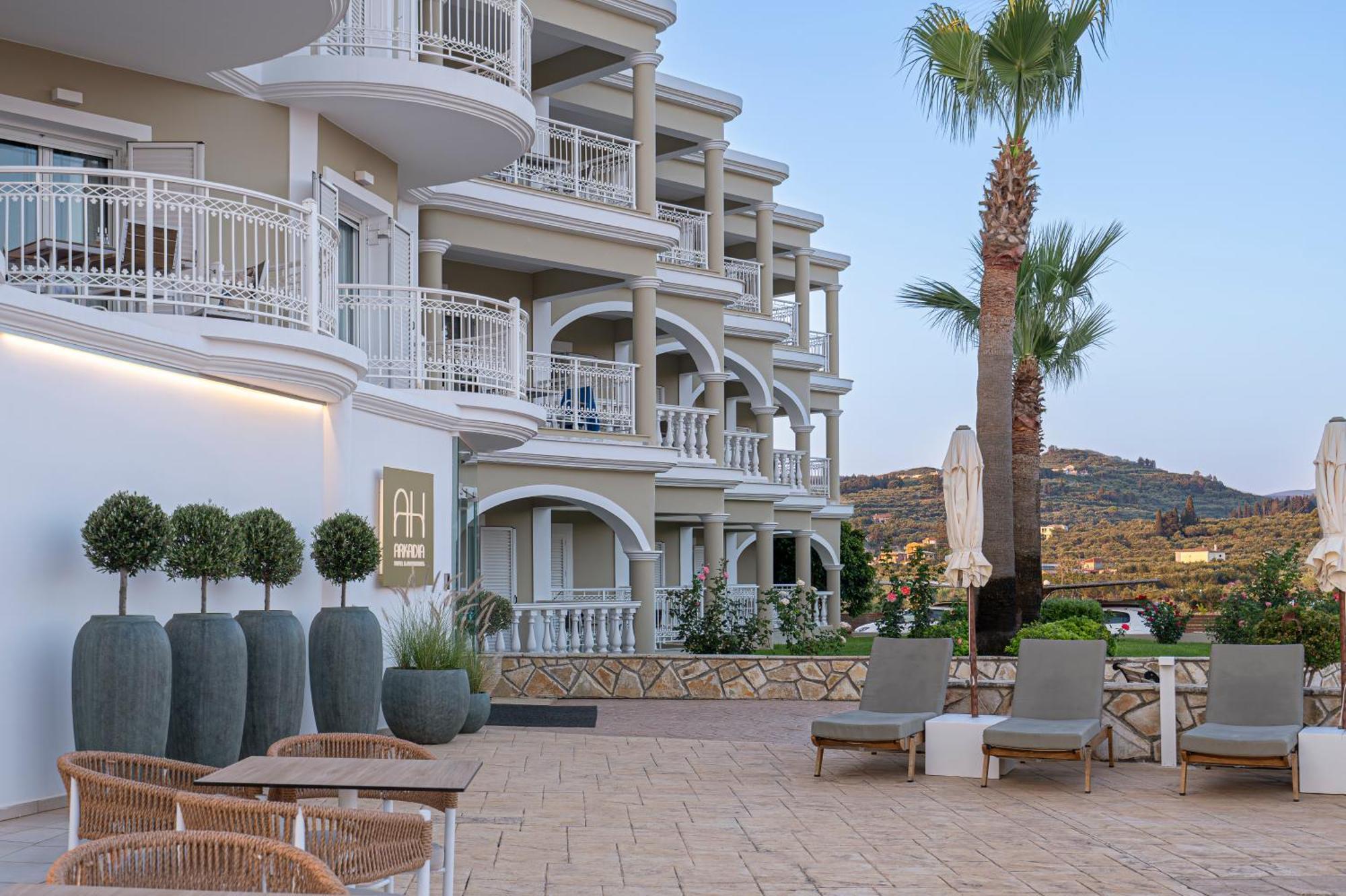 Arkadia Hotel Kypseli Bagian luar foto
