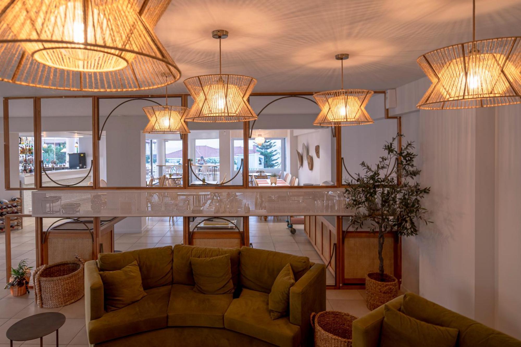 Arkadia Hotel Kypseli Bagian luar foto